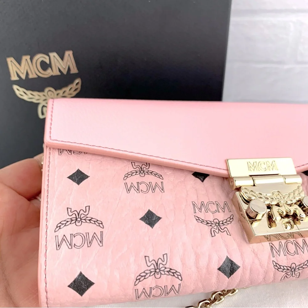 NEW! MCM Visetos Pink Diamond Pattern Tracy Wallet Chain Crossbody Bag $550 - Picture 6 of 16